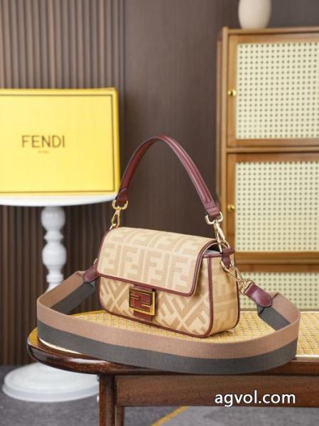 FENDIファッションスタイル 話題沸騰中 2026秋に注目したいスーパー コピー どこで 買えるバッグ. 2