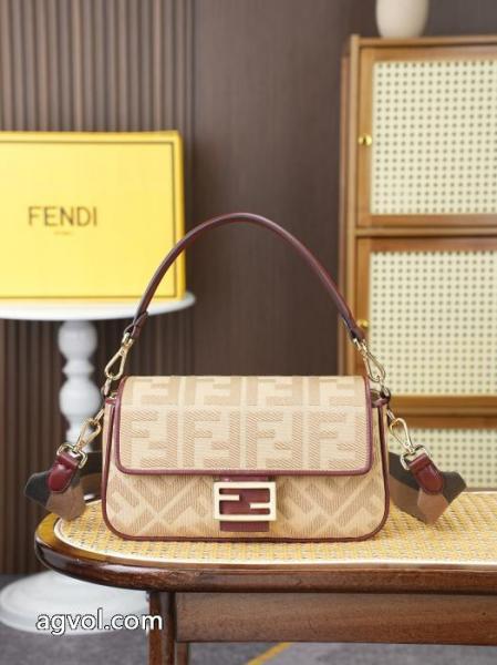 FENDIファッションスタイル 話題沸騰中 2026秋に注目したいスーパー コピー どこで 買えるバッグ. 1