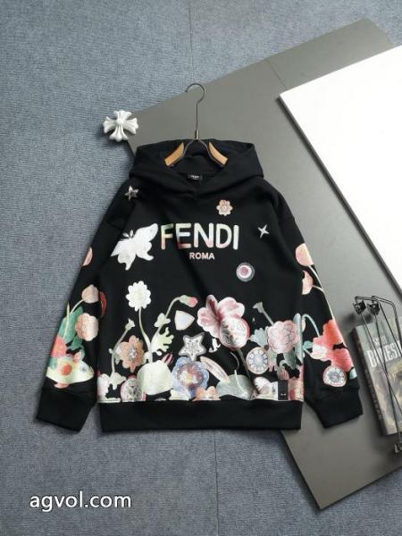 スーパー コピー 販売大人のブランド 稀少*新品 ストリートで人気の高いパーカーFENDI 1