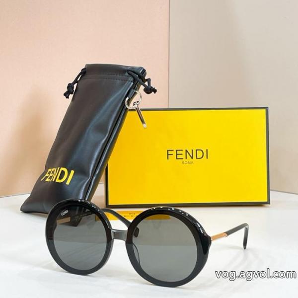 ブティックVIP価格 大人気カラー入荷! 海外限定!!サングラスコピー 商品 ブランドFENDI.. 0