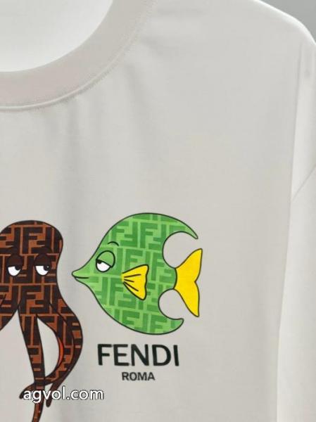FENDI激安 ブランド 通販Tシャツ耐久性に優れ 定番のストリートスタイル 大人気再入荷セール. 5 