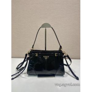 プラダコピー 通販バッグおすすめアイテム 魅力ファッション 魅力を放つ.