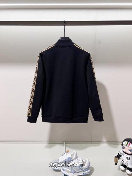 コピー 品 販売シックでお洒落な 数量限定奇跡の入荷 今年らしく魅力的アップコートFENDI 4