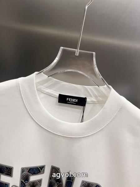 Tシャツブランド コピー フェンディ超目玉人気通販品 洗練されたおしゃれ感を持つ 最高品質. 3
