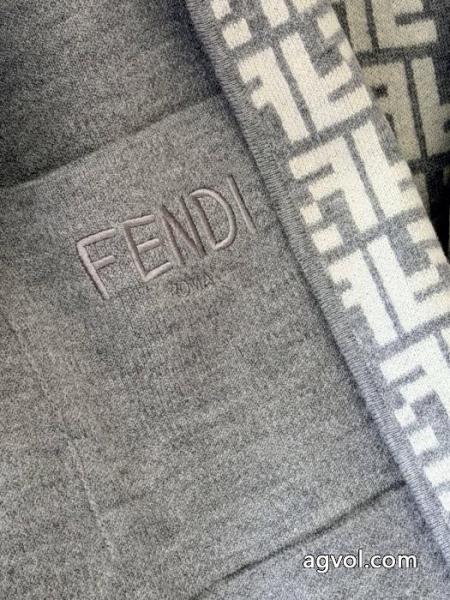 マフラー最旬アイテム 上品上質 最前線に注目ブランド 品 激安 通販FENDI 3