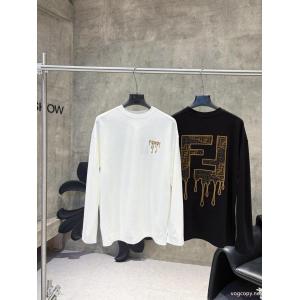 FENDIフェンディの新作長袖パーカーTシャツに