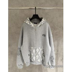 存在感を発揮する 多色使いが魅力の 正規品コートブランド フェイクCHROME HEARTS